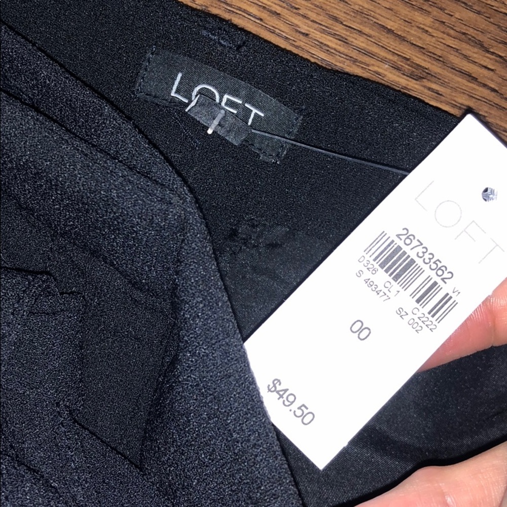 Loft Shorts - Picture 2 of 5